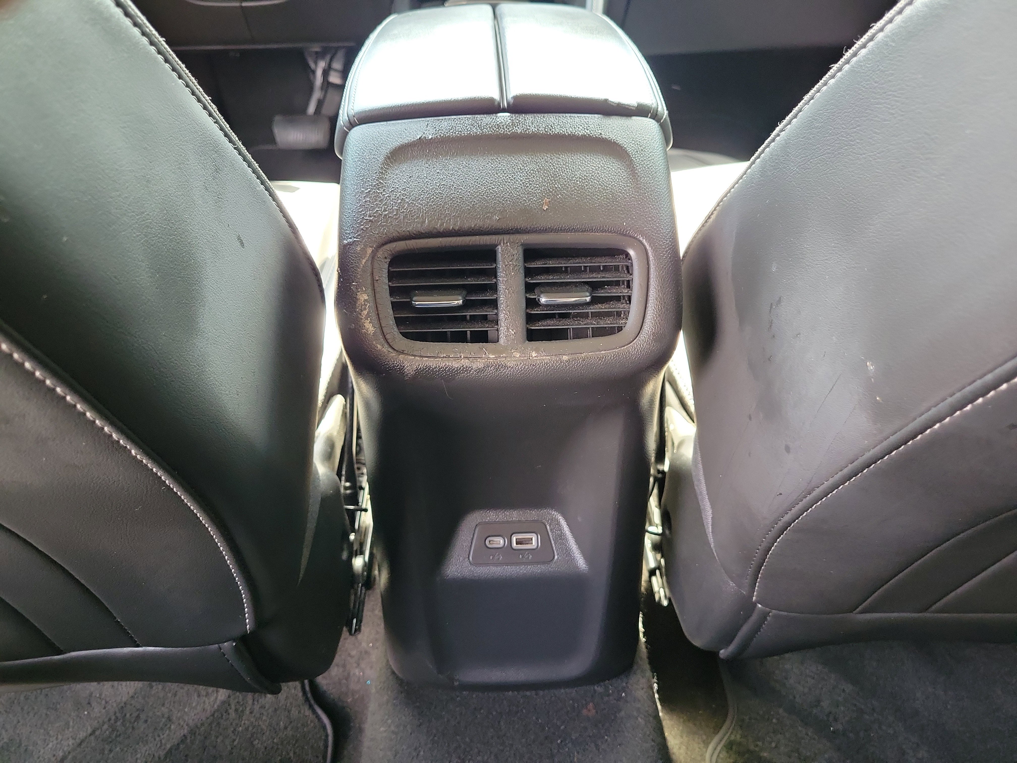 Used 2023 Buick Envision Essence FWD image 12