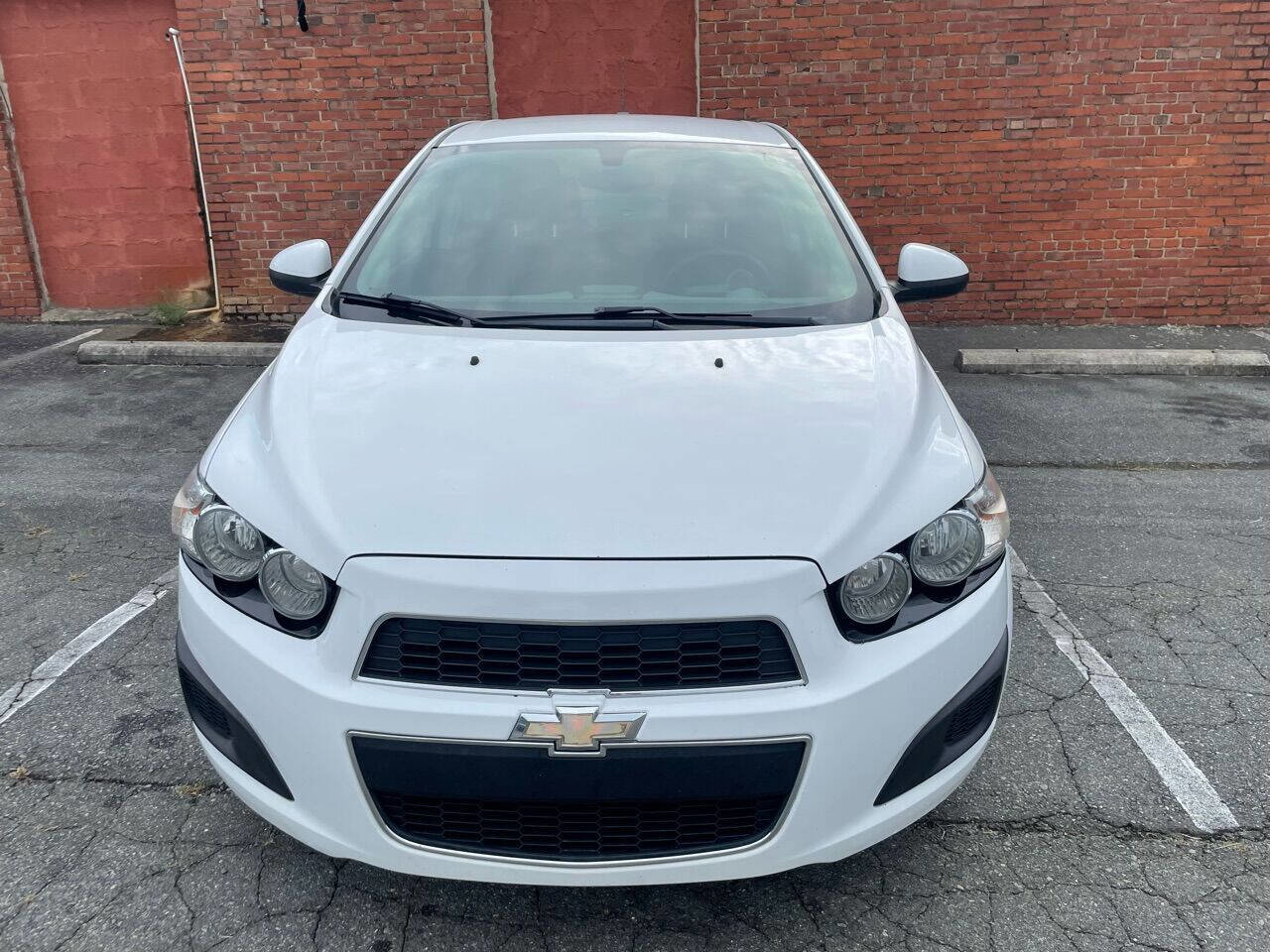 Used 2016 Chevrolet Sonic LT image 8