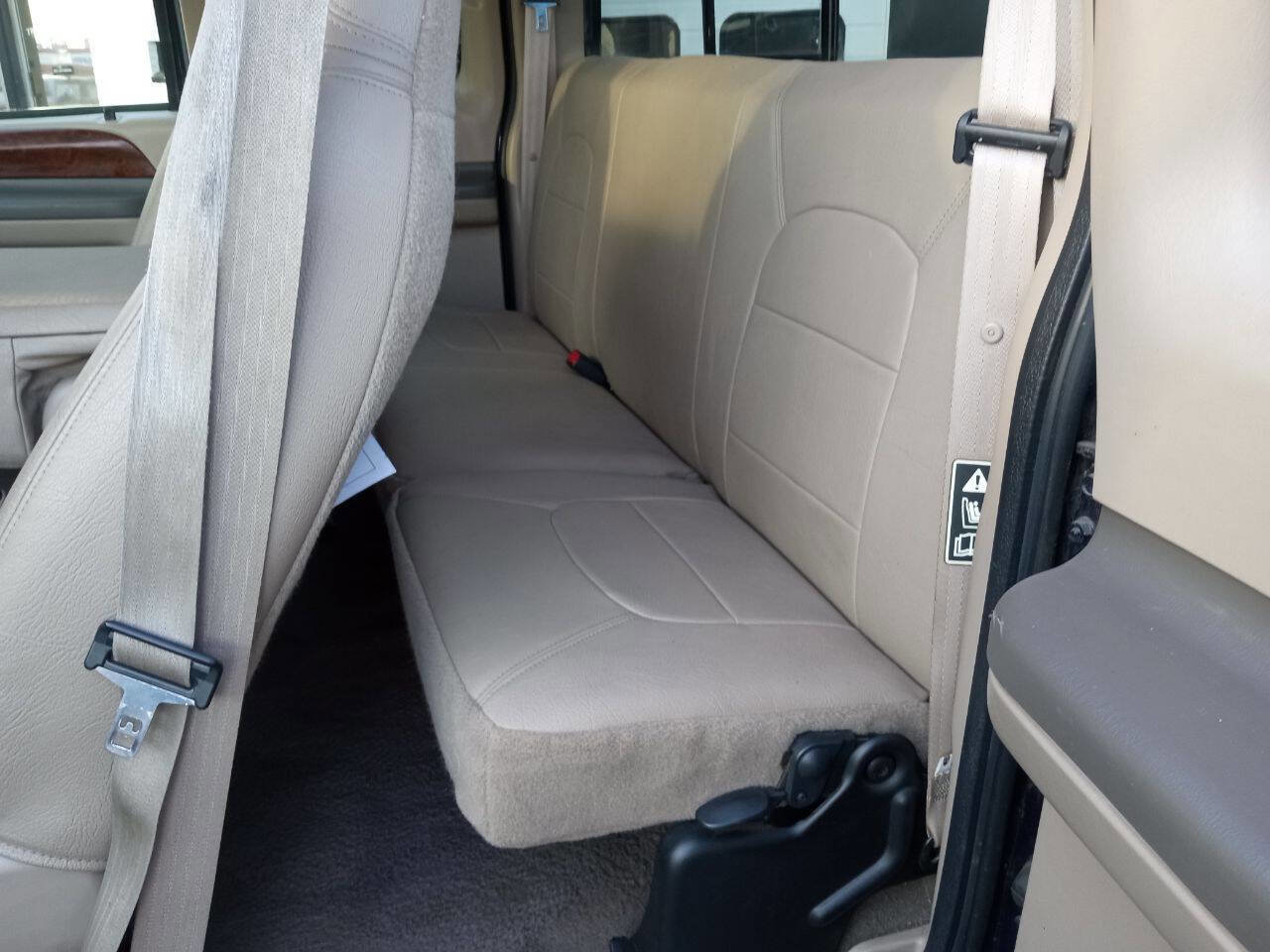 Used 2000 Ford F250 Lariat image 13