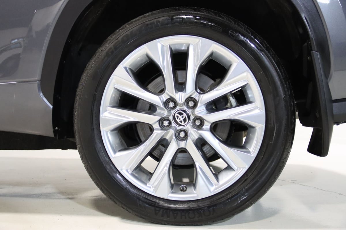 Used 2021 Toyota Highlander Limited image 71