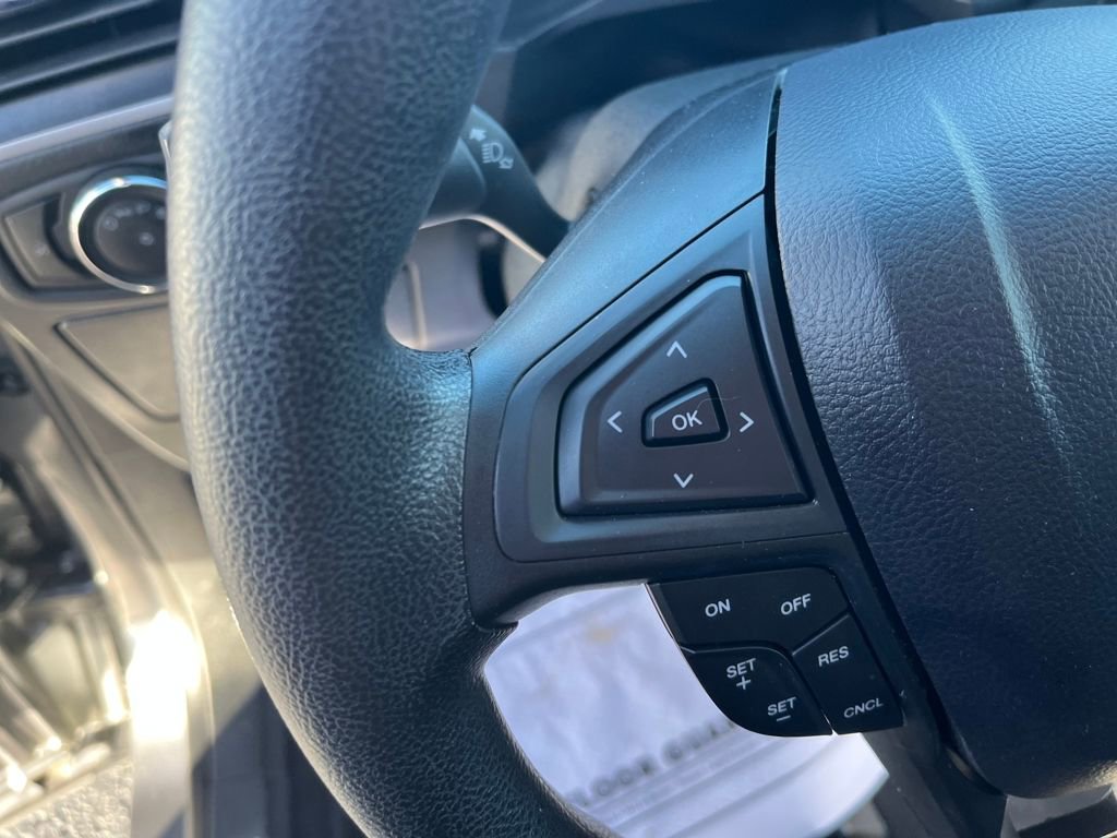 Used 2024 Ford Edge SE w/ Black Appearance Package image 11