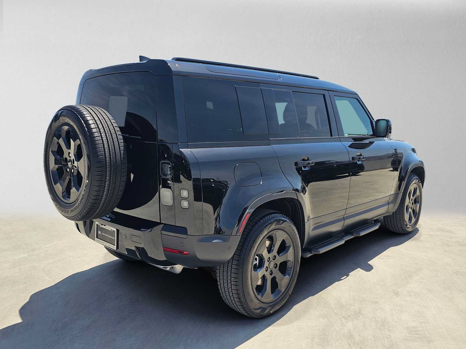 New 2026 Land Rover Defender 110 S AWD/4WD image 3