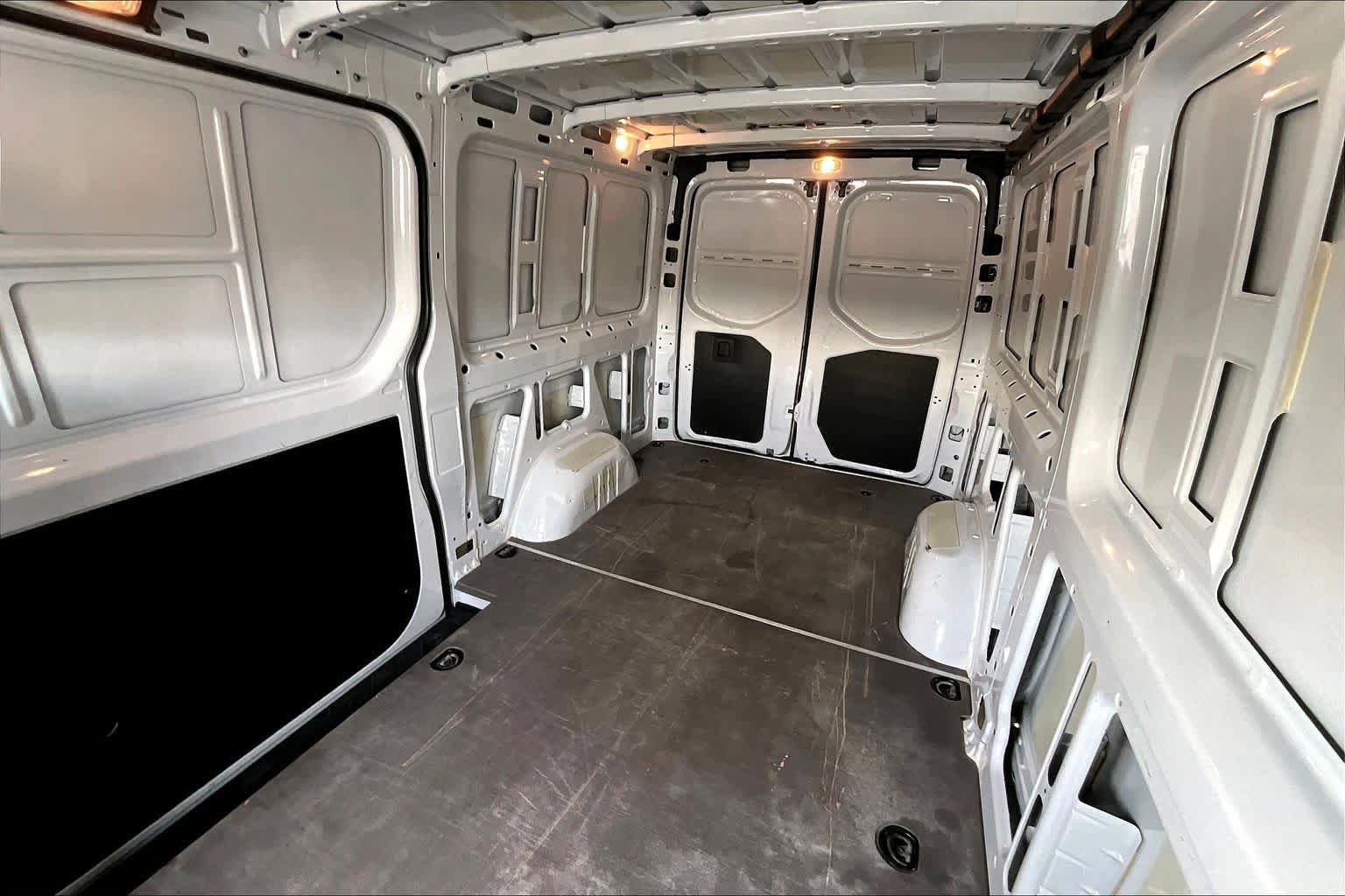 Used 2023 Mercedes-Benz Sprinter 2500 image 21
