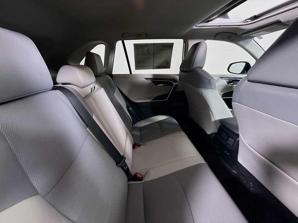 Certified 2021 Toyota RAV4 Limited AWD/4WD image 29