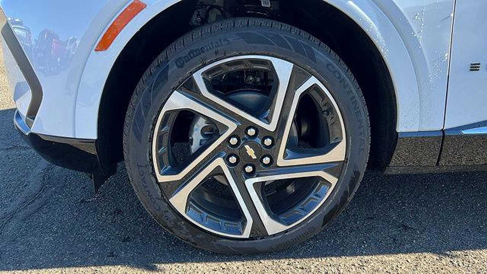 New 2026 Chevrolet Equinox EV LT image 10