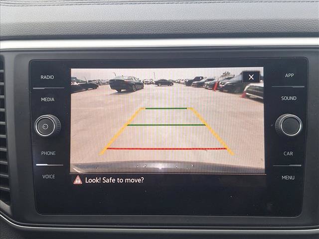 Used 2021 Volkswagen Atlas Cross Sport SE w/ Panoramic Sunroof Package FWD image 13