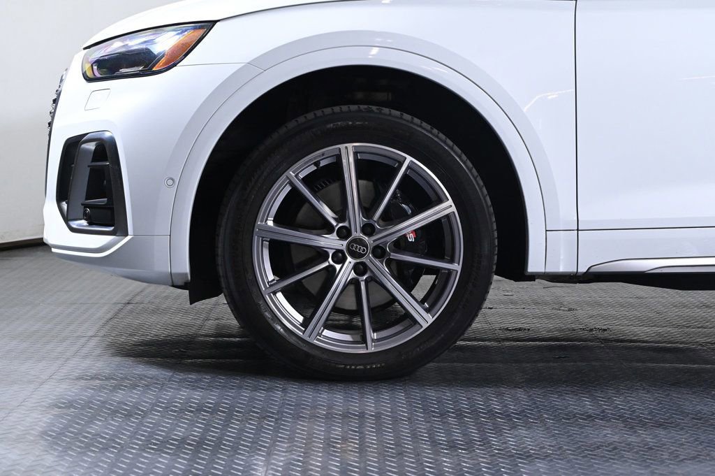 Used 2023 Audi SQ5 Prestige w/ Prestige Package image 23