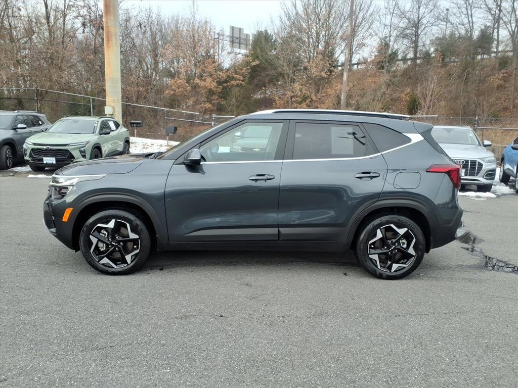 Used 2024 Kia Seltos EX image 6