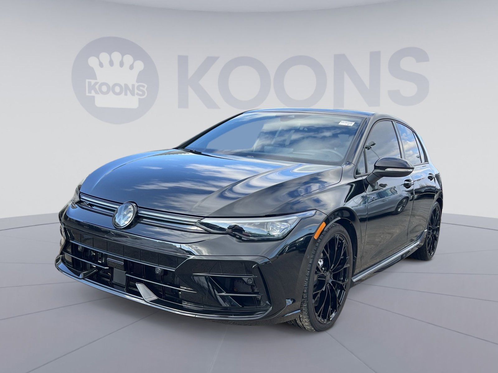 Used 2025 Volkswagen Golf R Black Edition image 1