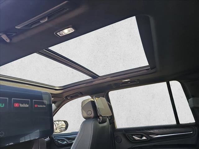 Used 2024 GMC Yukon XL Denali w/ Advanced Technology Package image 22