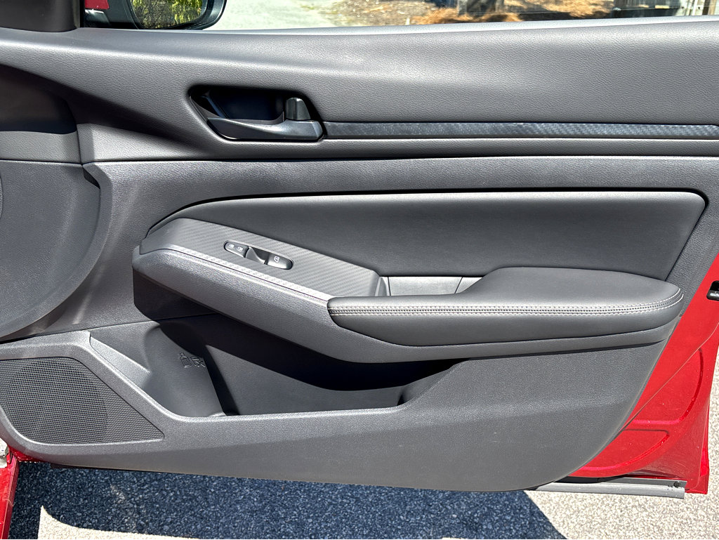 New 2026 Nissan Altima 2.5 SV w/ SV Special Edition Package FWD image 13