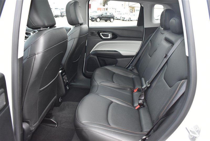 Used 2022 Jeep Compass Limited w/ Sun and Sound Group AWD/4WD image 27
