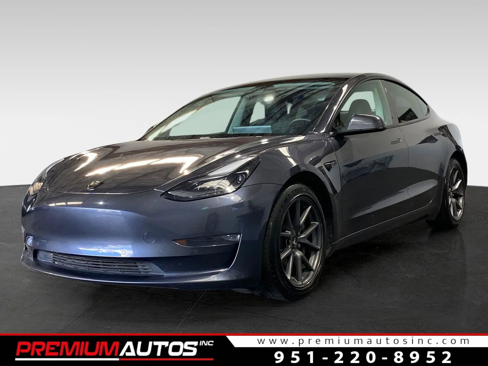 Used 2021 Tesla Model 3 Standard Range Plus RWD image 1