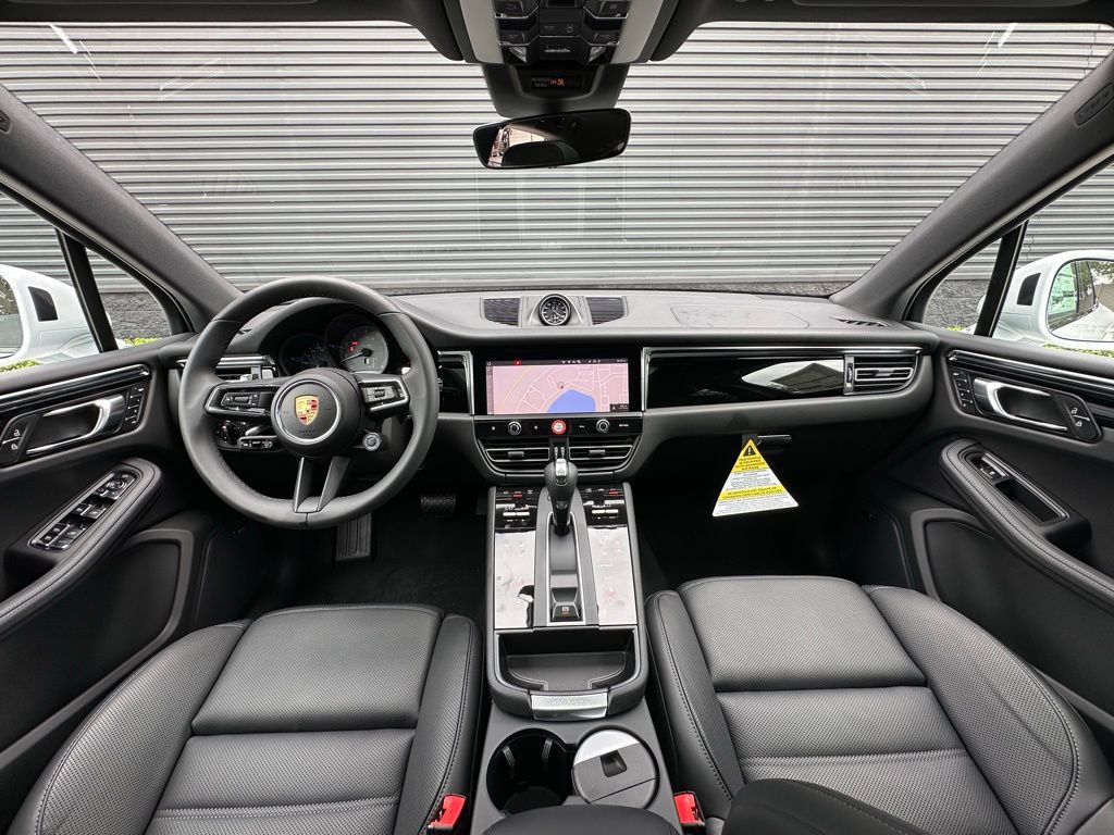 Used 2026 Porsche Macan S AWD/4WD image 6