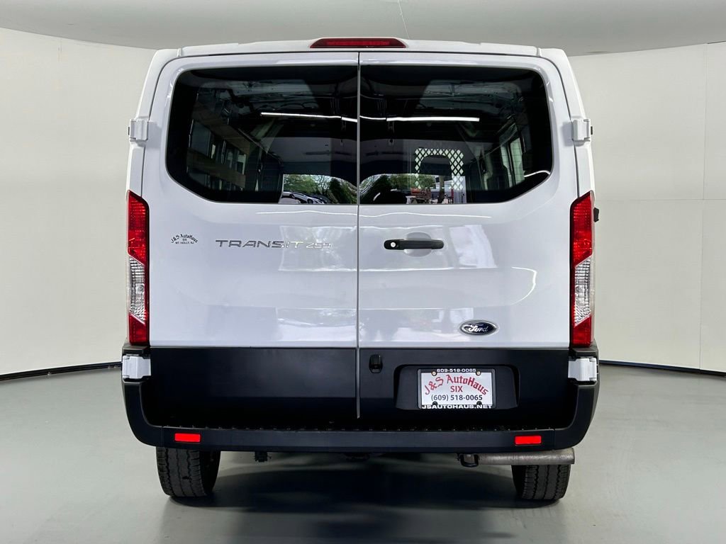 Used 2024 Ford Transit 250 Low Roof w/ Exterior Upgrade Package RWD image 6