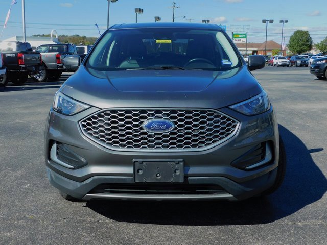 Used 2023 Ford Edge SEL image 3