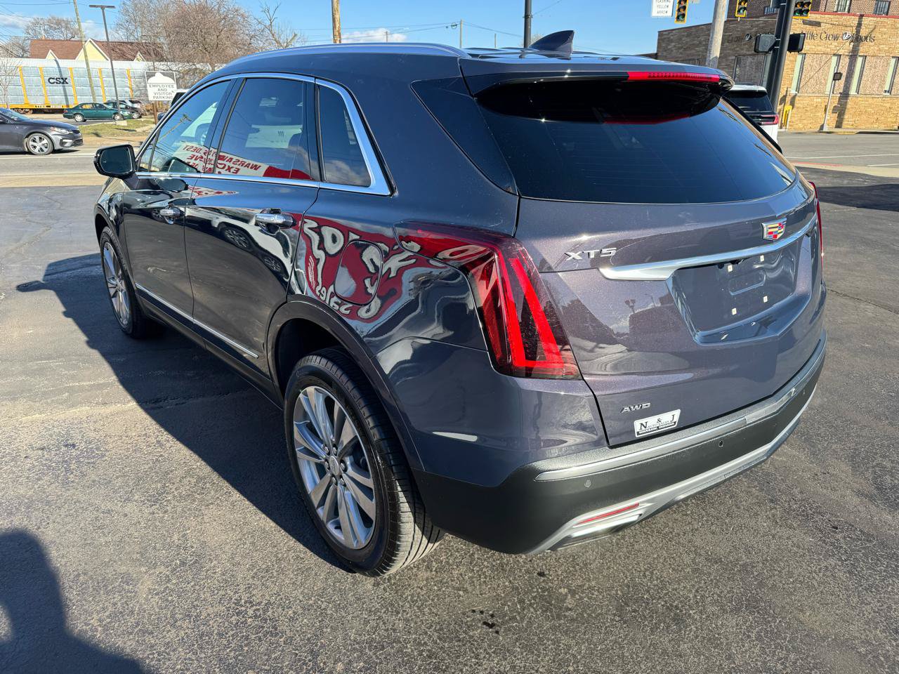 Used 2024 Cadillac XT5 Premium Luxury AWD/4WD image 7