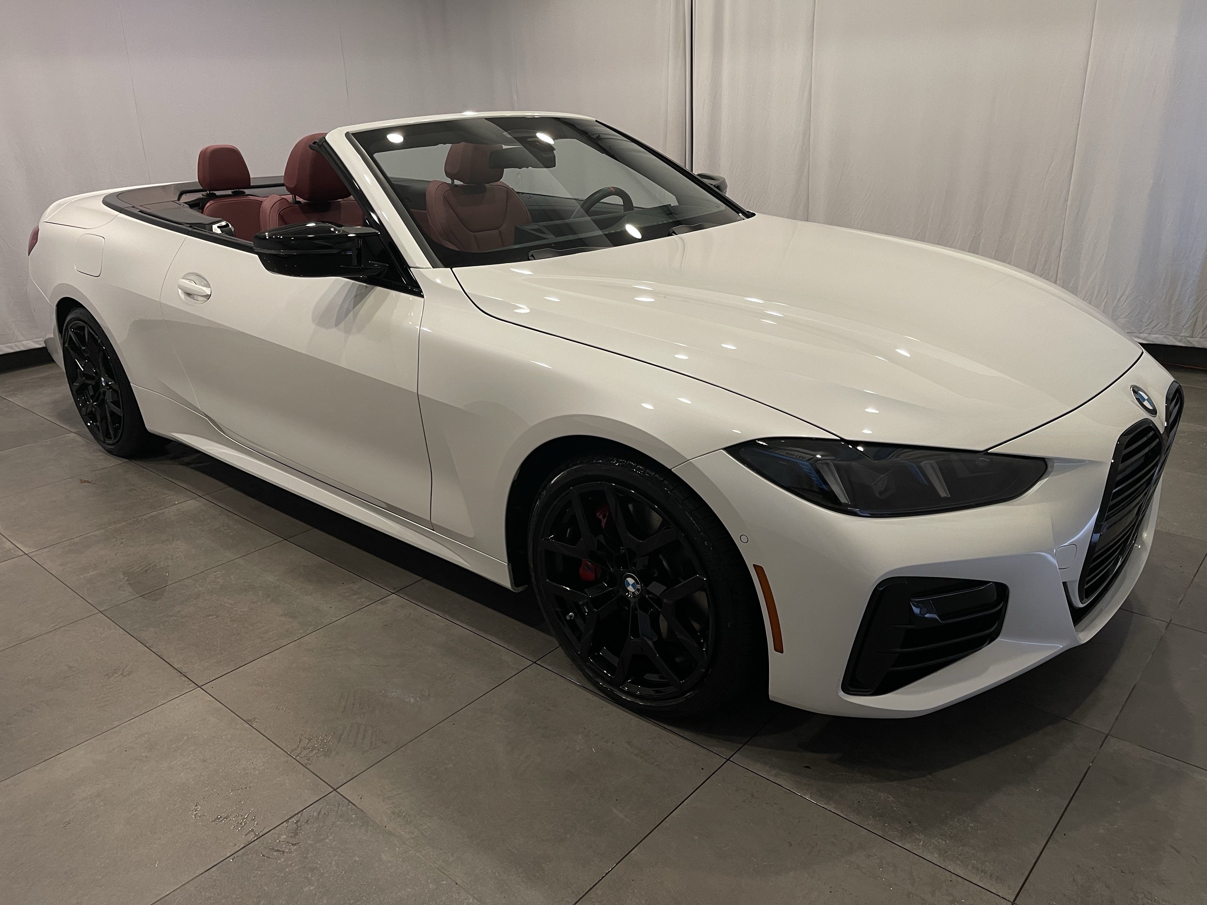 Used 2027 BMW M440i Convertible RWD image 28