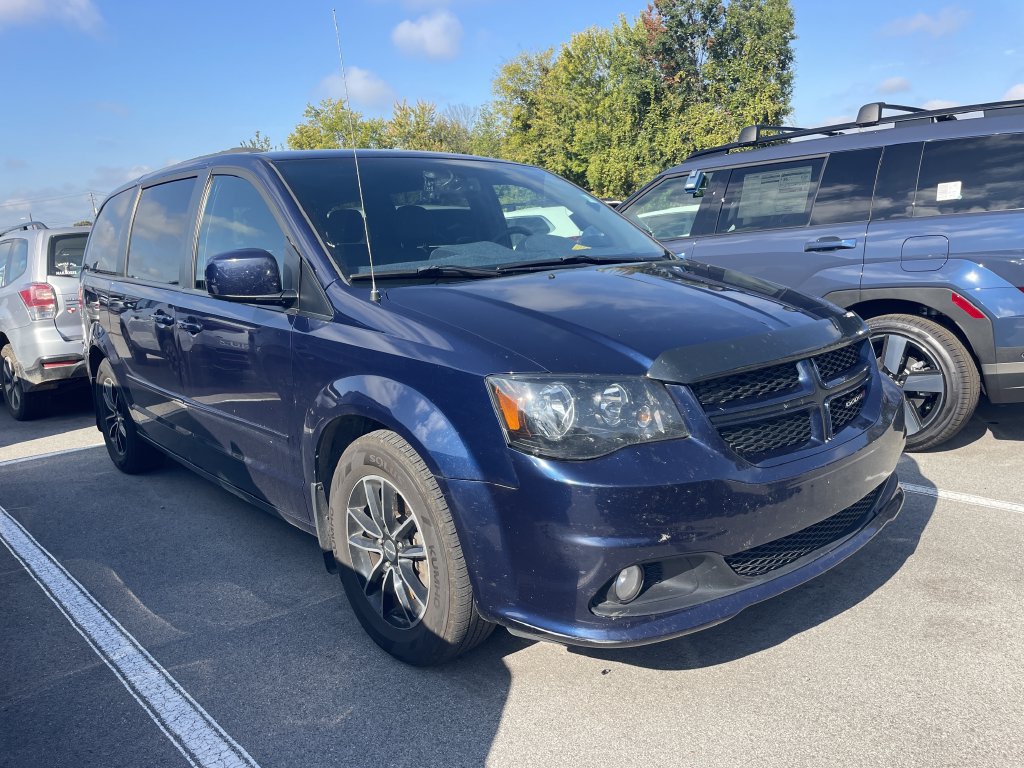 Used 2017 Dodge Grand Caravan GT FWD image 1