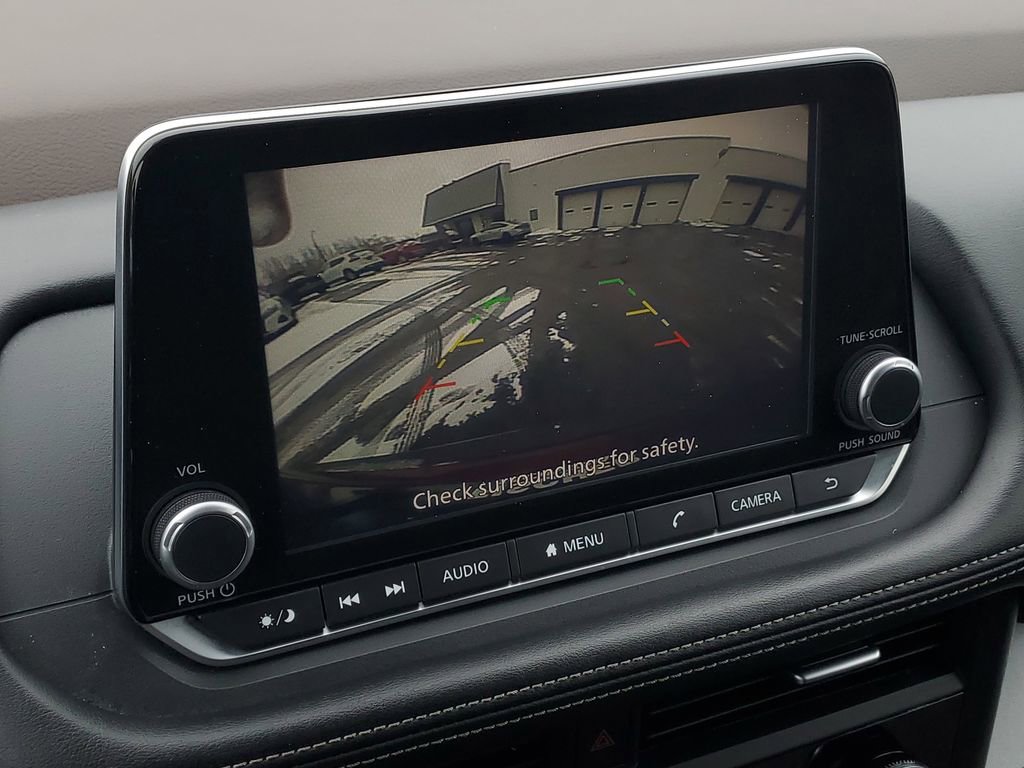 Used 2023 Nissan Rogue SV image 18