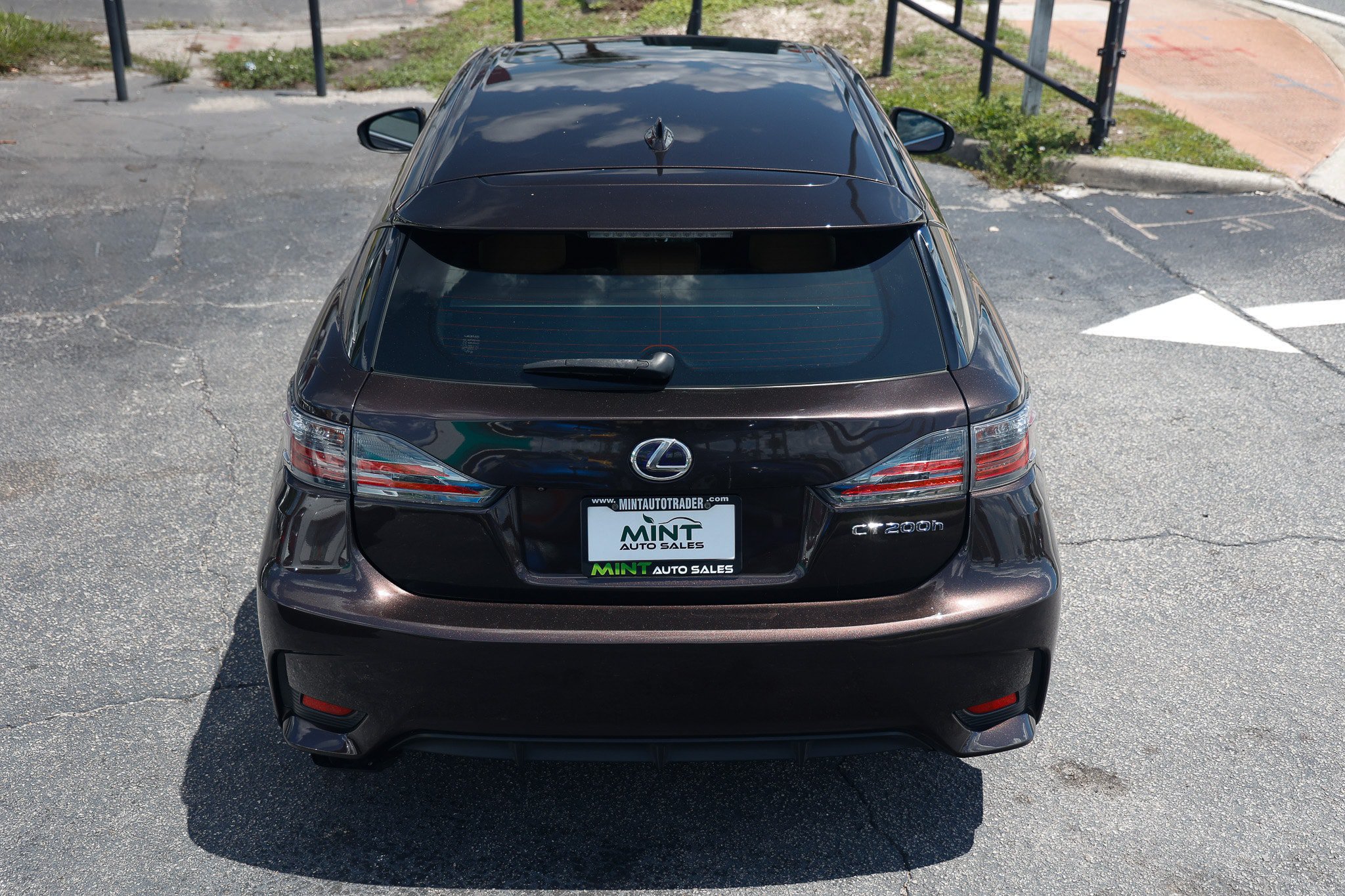 Used 2016 Lexus CT 200h w/ Navigation Package FWD image 13