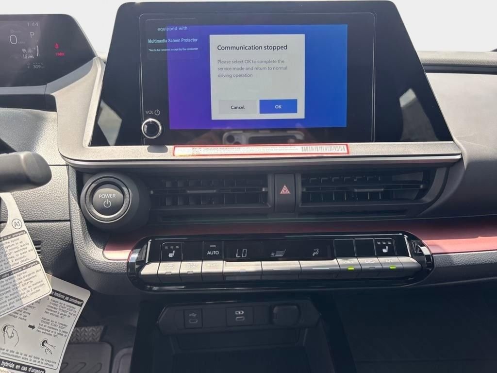 New 2025 Toyota Prius Plug-In Hybrid image 17