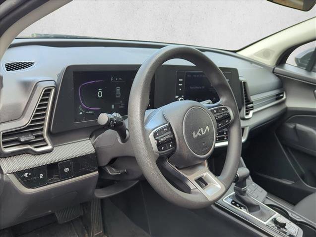 Used 2023 Kia Sportage LX AWD/4WD image 7