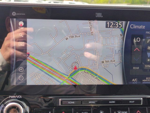 Used 2022 Toyota Highlander Platinum image 21