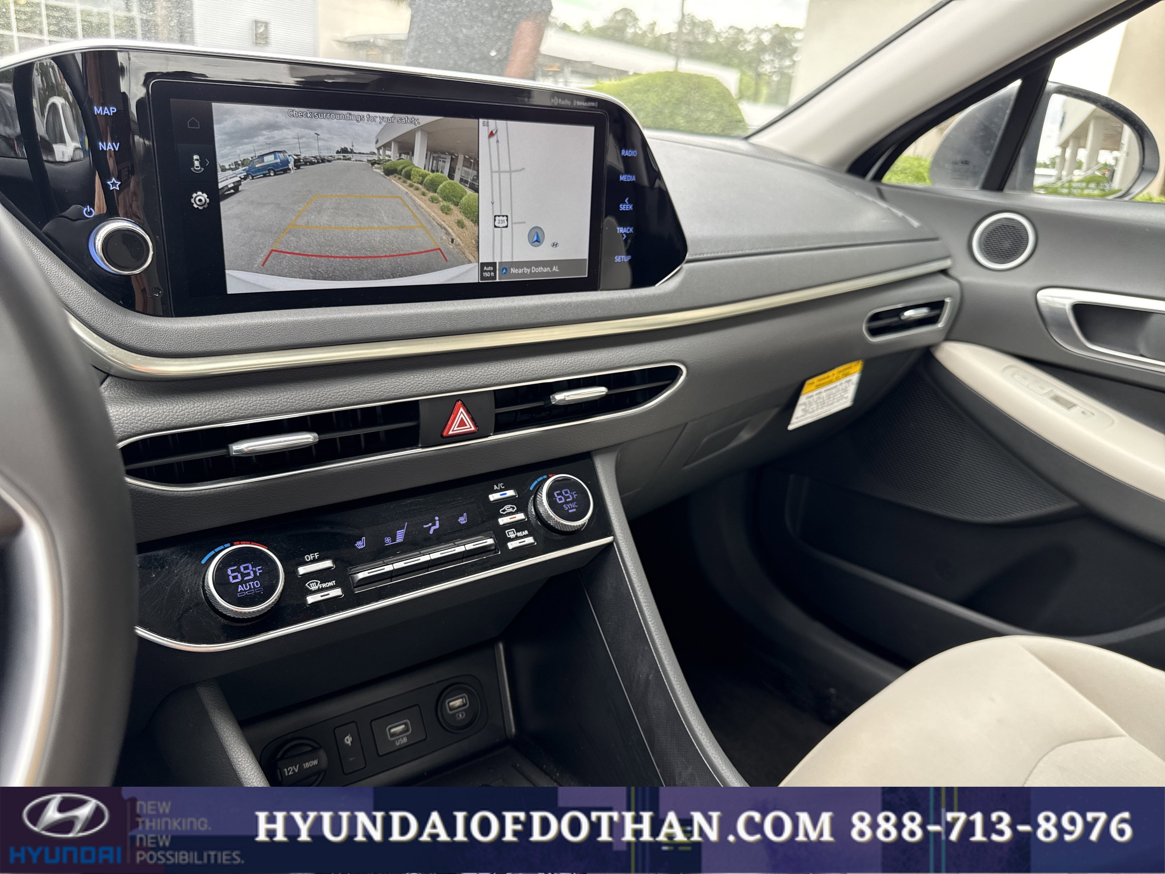 Certified 2023 Hyundai Sonata SEL w/ Convenience Package FWD image 9