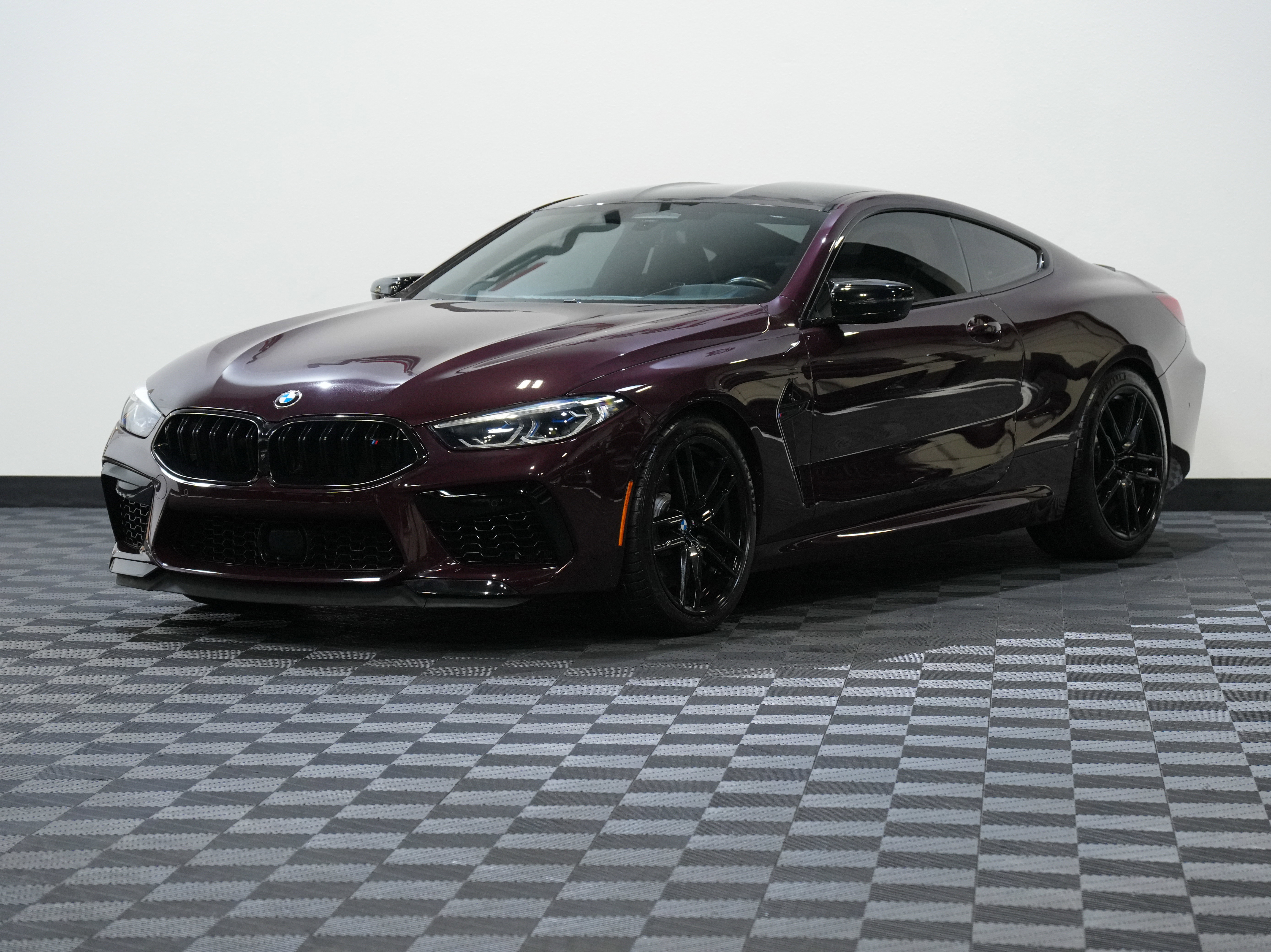 Used 2022 BMW M8 Competition image 3