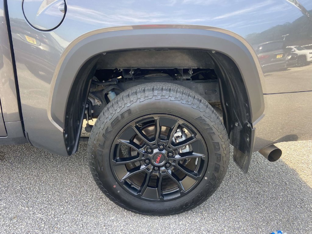 Used 2023 Toyota Tundra Limited w/ TRD Off-Road Package AWD/4WD image 10