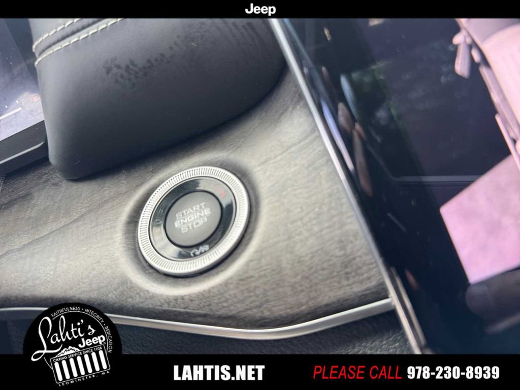 Certified 2021 Jeep Grand Cherokee L Overland w/ Advanced Protech Group III image 21