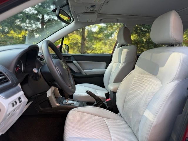 Used 2014 Subaru Forester 2.5i Premium w/ All-Weather Package AWD/4WD image 10