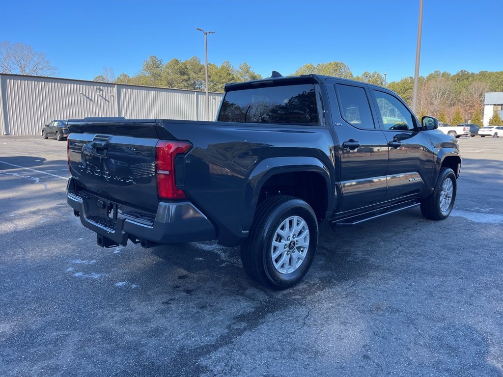 Used 2025 Toyota Tacoma SR5 image 5