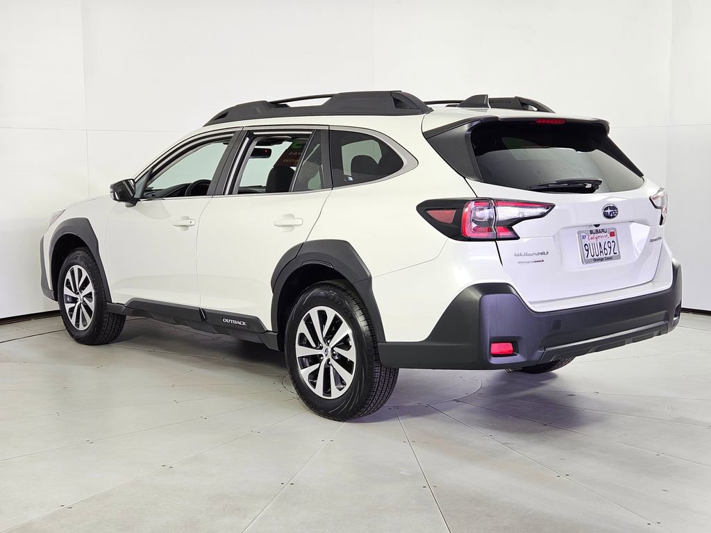 Certified 2025 Subaru Outback Premium image 9