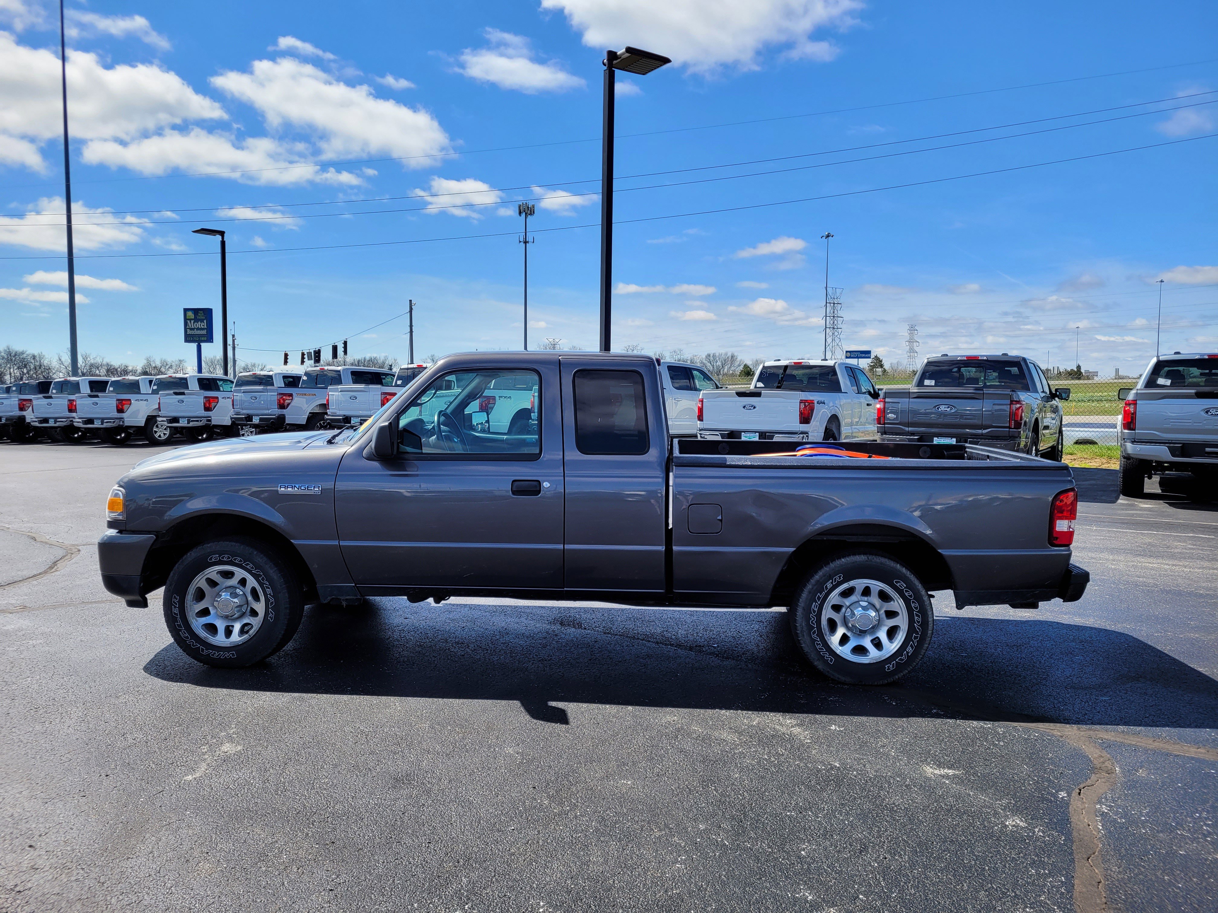 Used 2010 Ford Ranger XLT image 7
