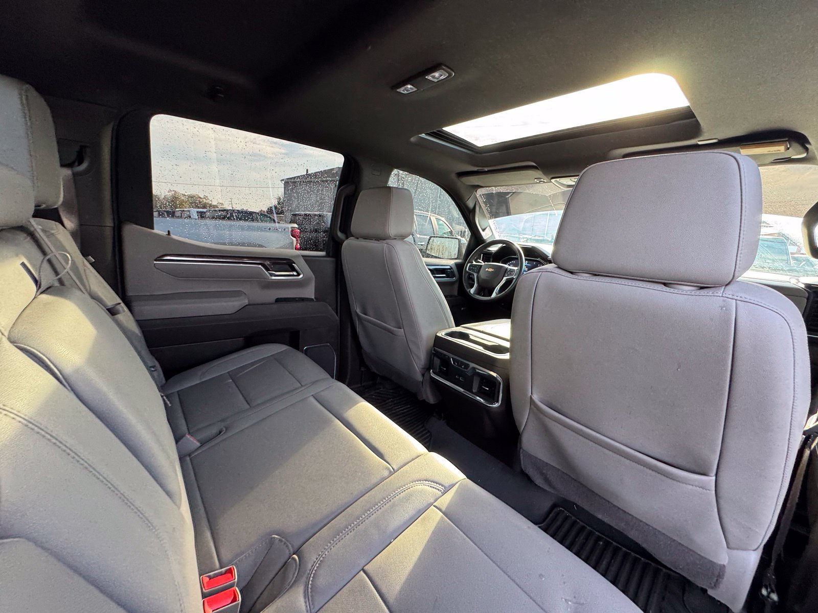 Used 2025 Chevrolet Silverado 1500 LTZ w/ LTZ Premium Package AWD/4WD image 31