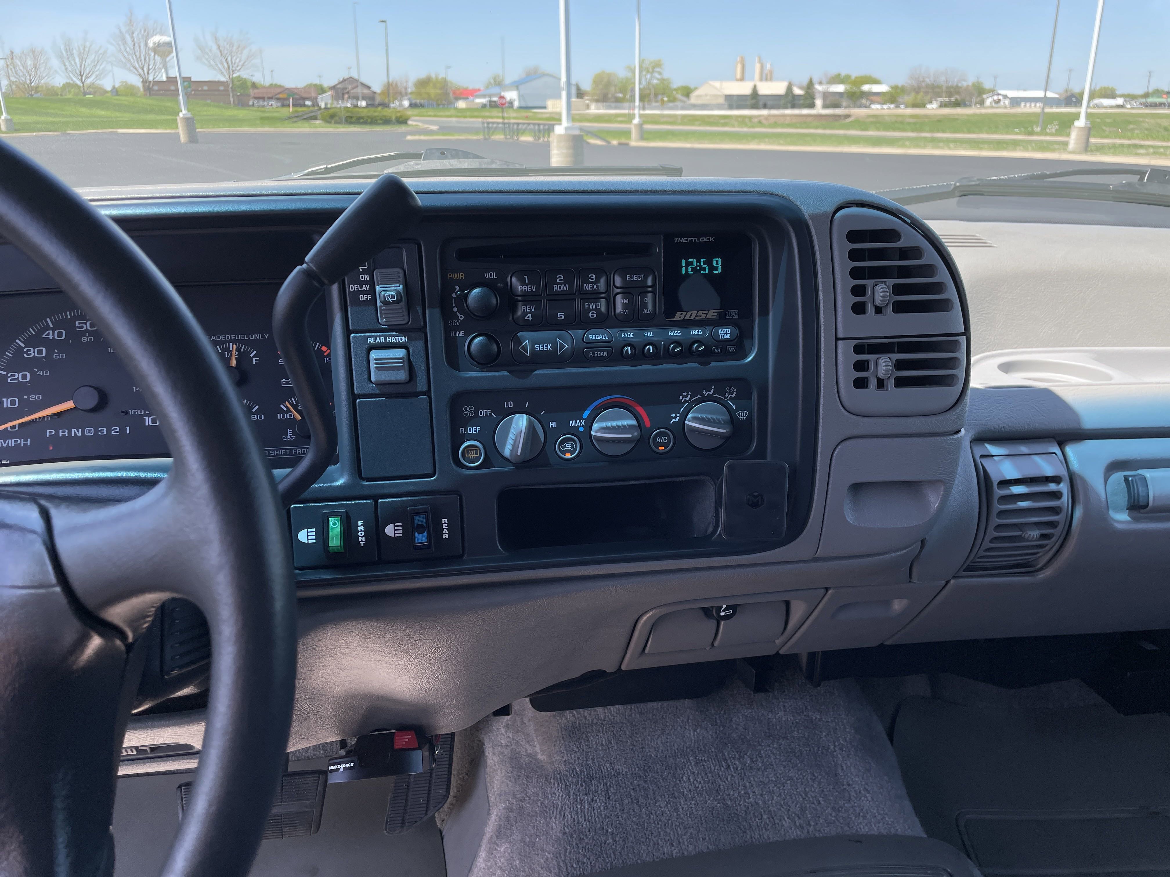Used 1996 Chevrolet Tahoe 4WD image 14