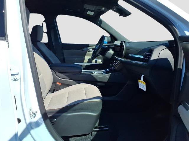 New 2026 Chevrolet Traverse LT w/ LPO, Floor Liner Package image 16