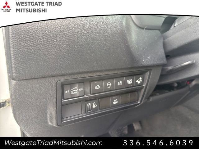 Used 2022 Toyota Tundra SR5 w/ Advanced Technology Package image 17