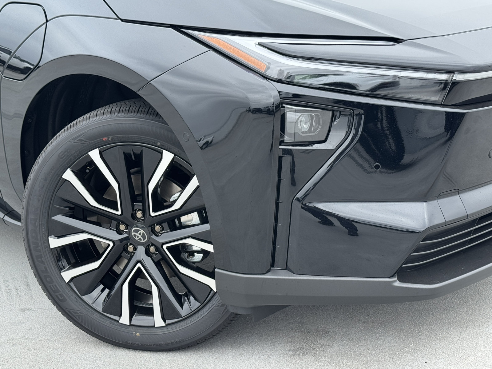 New 2026 Toyota bZ FWD image 10