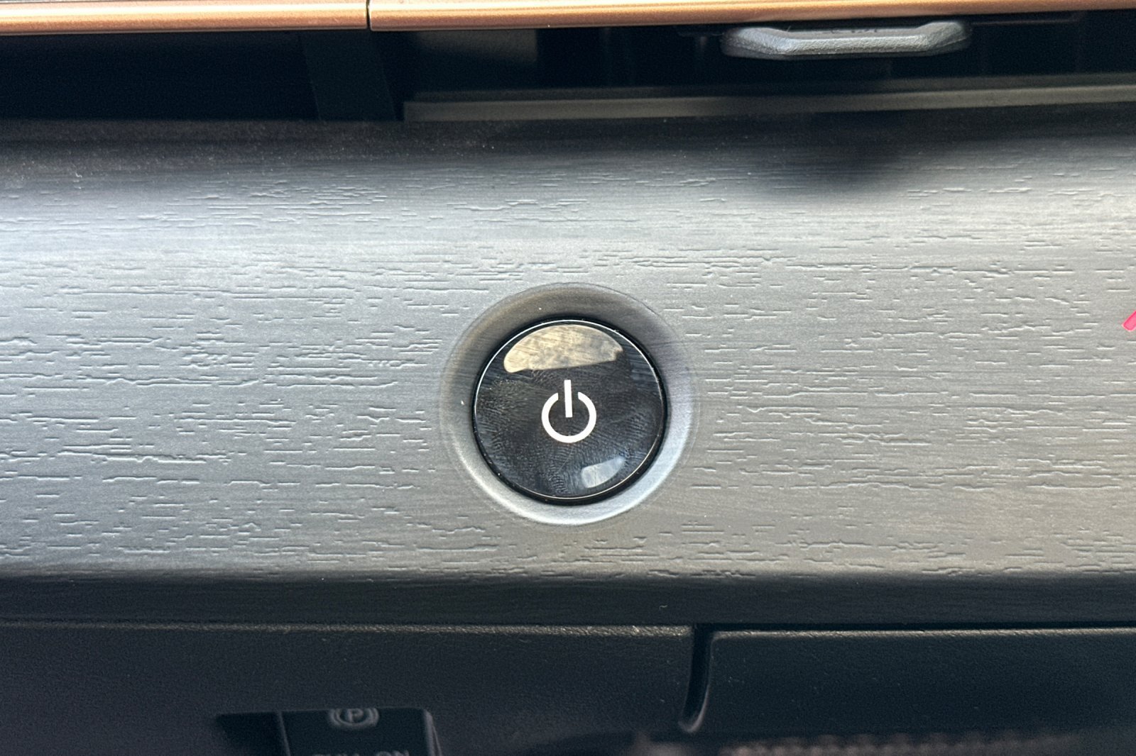 Used 2024 Nissan Ariya FWD image 35