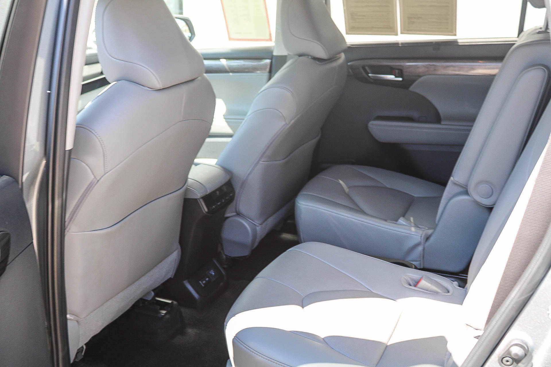 Certified 2026 Toyota Highlander Limited AWD/4WD image 20