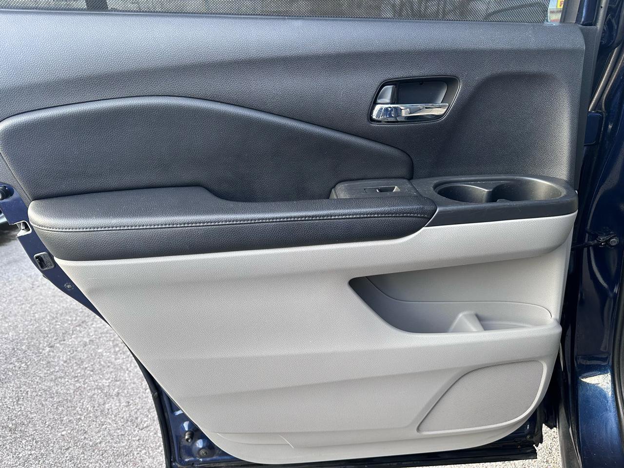 Used 2017 Honda Pilot Elite image 43