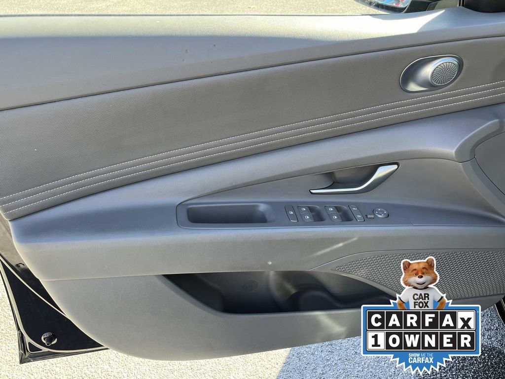 Used 2024 Hyundai Elantra SEL w/ Convenience Package image 24