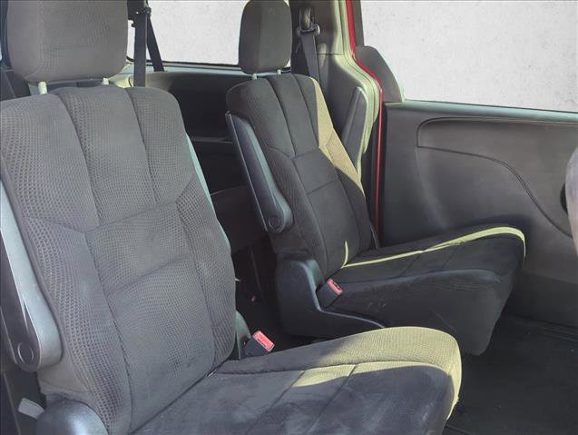 Used 2014 Dodge Grand Caravan SXT w/ Blacktop Package FWD image 19