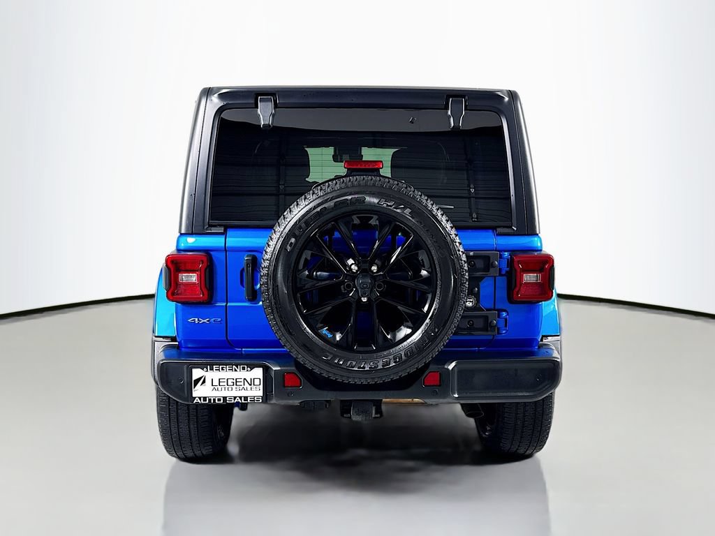 Used 2023 Jeep Wrangler Unlimited Sahara w/ Cold Weather Group AWD/4WD image 7