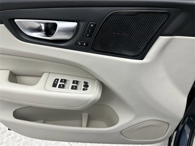 Certified 2023 Volvo XC60 B5 Plus w/ Climate Package image 13
