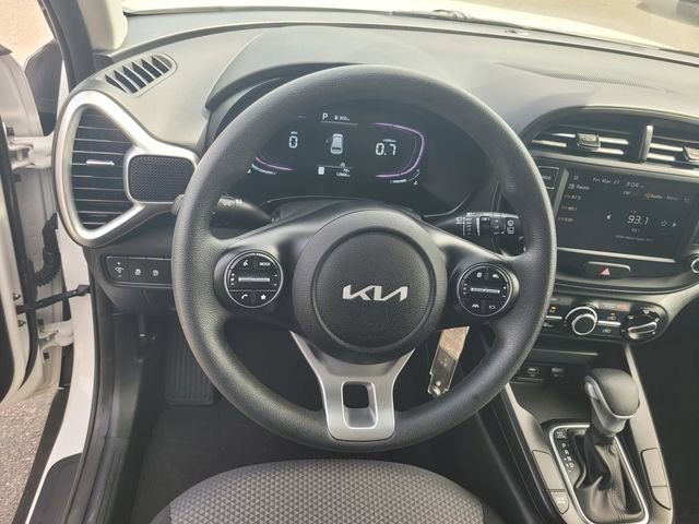 Used 2025 Kia Soul LX w/ LX Technology Package image 30