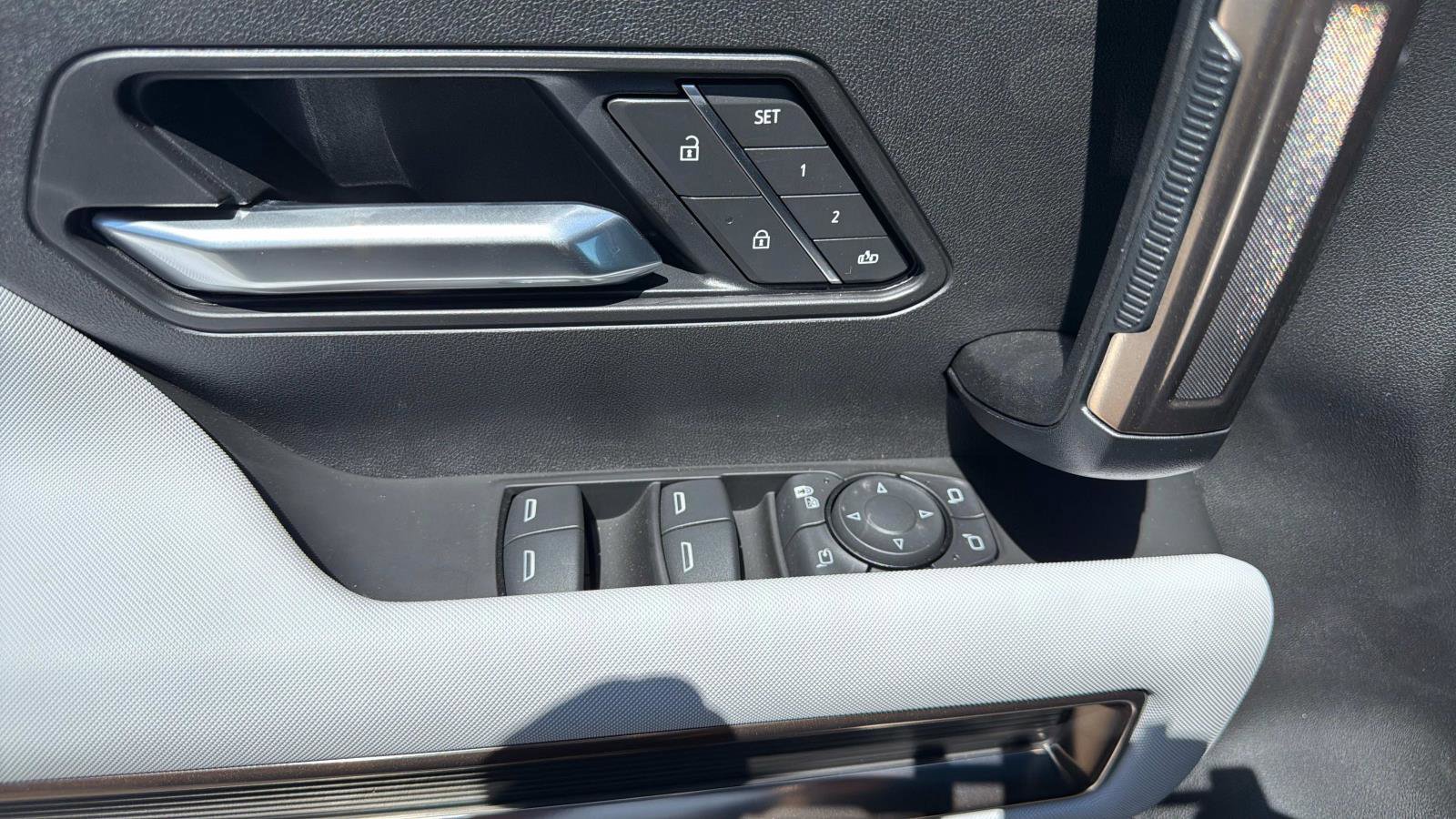 New 2025 GMC Hummer EV 3X image 12